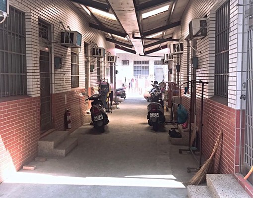 花園式高級平房附汽車停車位 - Image 4