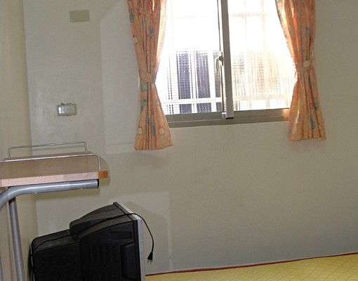 遠東街與自由路口超值光纖300M套房 - Image 1