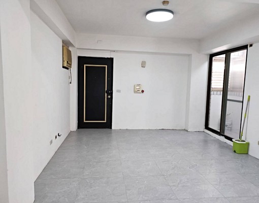 新裝潢,格局方正,夢想中的美屋,免服務費,可租補 - Image 1