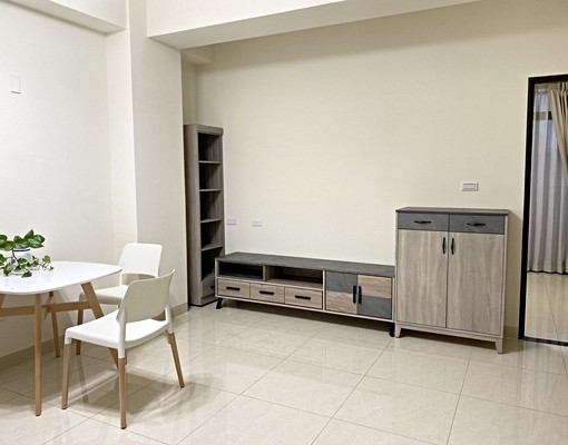 1房1廳稀有前後陽台電梯大套房 - Image 2