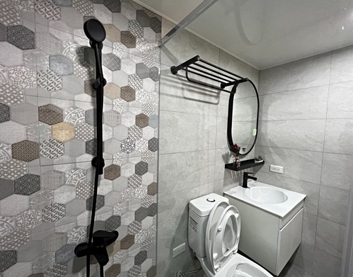 可配合雙租補三民高中捷運500公尺優質兩房 - Image 9