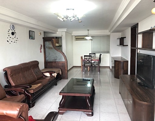 介壽路大潤發力霸3房平面車位 - Image 1