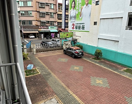 近成大後甲國中光明街3樓套房整層住家 - Image 1