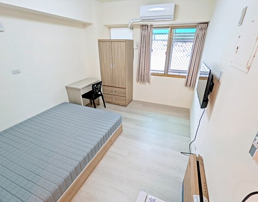 自租免仲♥可申請租屋補貼,台水台電獨洗曬 - Image 1