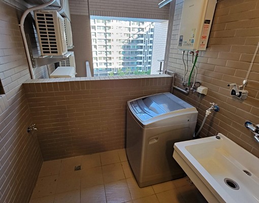 含車管🌟雙車位🌟高鐵旁🌟大四房🌟 - Image 9