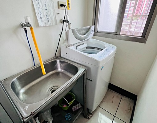 頂溪捷運明亮套房獨立衛浴，包水網路第四台 - Image 7