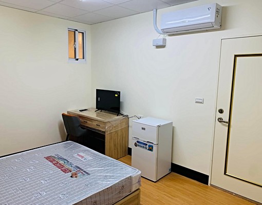 可租補.電梯套房.獨立洗衣機.公用飲水機.近後車站 - Image 1