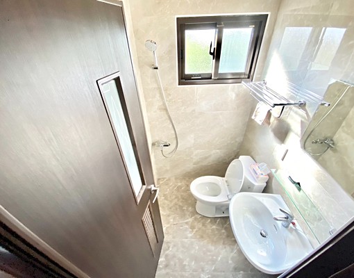 整棟透天出租⭐四房⭐有車位⭐可寵⭐可戶籍 - Image 5