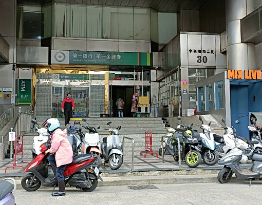 市區車位，平面，半平面式 - Image 2