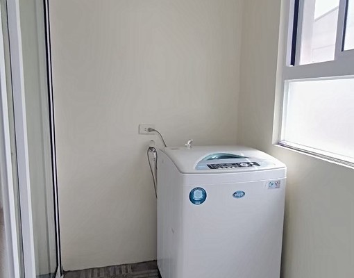 個人洗衣機+獨立陽台+流理臺(一人入住) - Image 12