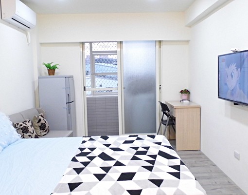 走6分火車站優質套房/雙衣櫥/玻璃衛浴/獨立陽台 - Image 3