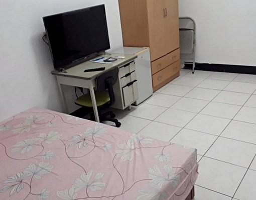 近弘光(50公尺)臺灣大道上雅房特價(可申請租屋補助) - Image 1