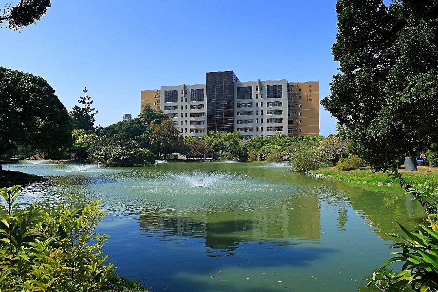 步行可享中興大學的廣闊綠地