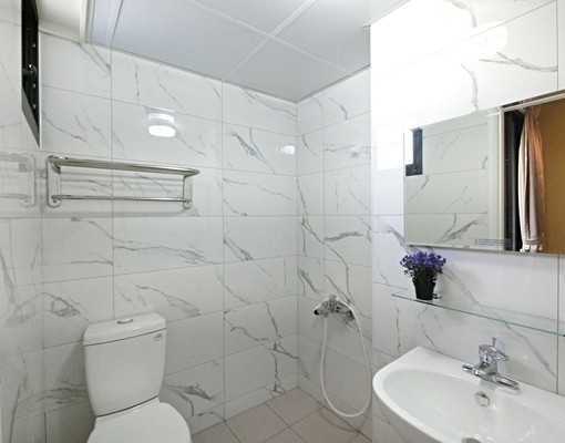 水湳中國醫✨整棟新蓋✨陽台獨洗✨系統櫃✨機車位 - Image 5