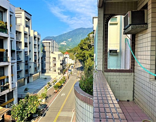 坪頂路優質公寓兩房❤️開車上山三分鐘到家 - Image 2