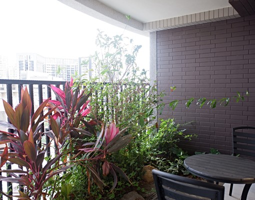 德賢商圈近全新精美裝潢大陽臺1+1房 - Image 8