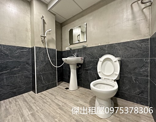 傑出租屋/八德稀有陽台獨洗,採光佳,可寵! - Image 4