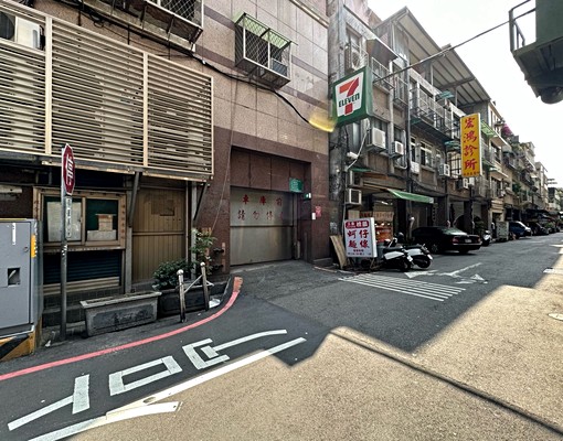 三合夜市旁鬧區巷口711超商便利好停車 - Image 5