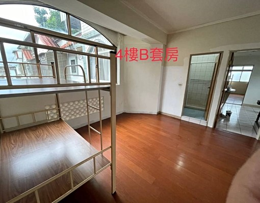 近五股工業區四維路(外勞住宿)女生 - Image 4