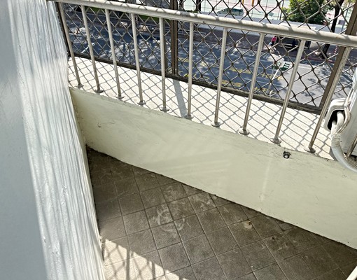 近左營、果貿，變頻冷氣/獨洗曬電梯套房 - Thumbnail 4