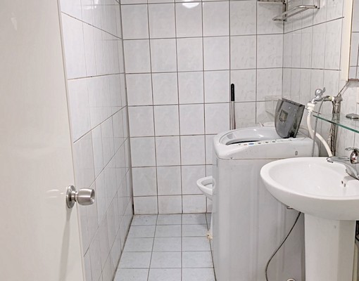 免仲介費-水湳中國醫長安路二段出租大套房(有飲水機可租補) - Image 3