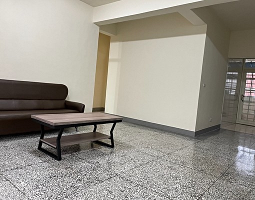 中正路、臨官邸玩具館、成大醫院公寓 - Image 2
