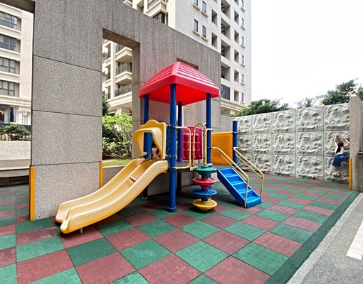 竹北全新家俱電梯大樓平車位學區房 - Image 14