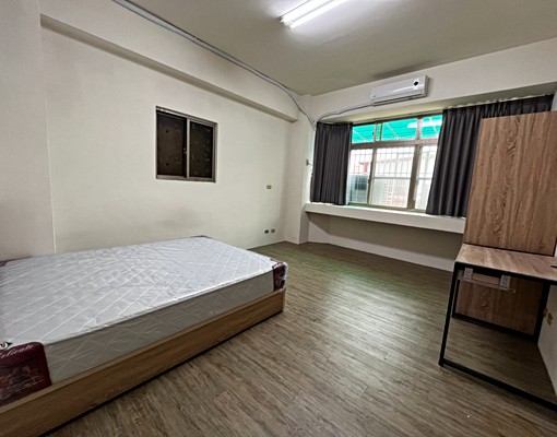 鳳崗4F二房可報稅可寵台電近大東📞愛窩 - Image 4