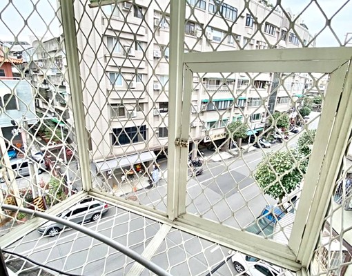 超值套房、租屋補助、水泥磚牆、近福和橋 - Image 5