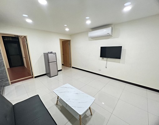 可補助寬敞兩房-低樓層-獨立陽台-家電齊全-台北橋站 - Image 2