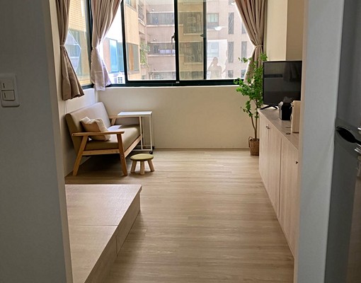 遠百新裝潢大套房附超強收納更衣空間近台元享車位優惠 - Image 2