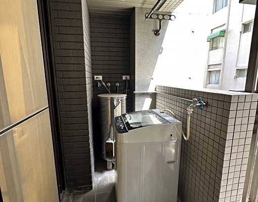 SOGO商圈A22站~優質大套房+陽台~可補助 - Image 5