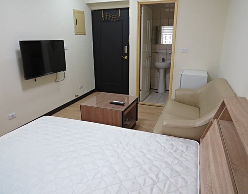 可租補@一中、中醫電梯雙人套房，台電台水、獨洗曬 - Image 4