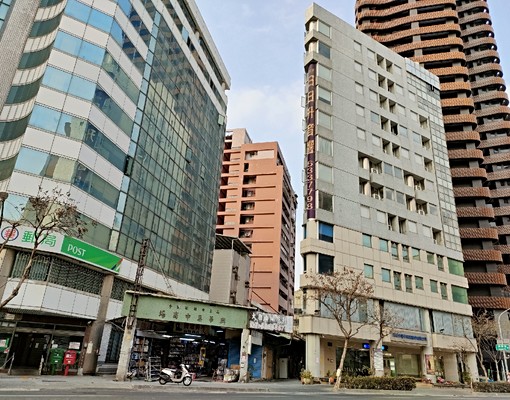 全聯.愛河.溫馨套房 - Image 12