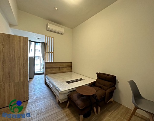 🏡國成租屋🏡東區商圈全新質感電梯套房可寵 - Image 1