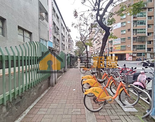 ㊣副都心旁電梯三房㊣方正溫馨裝潢衛浴有窗 - Image 16