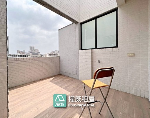 🚇MRT楠梓透天車墅全新5套房可停雙車權威 - Image 15