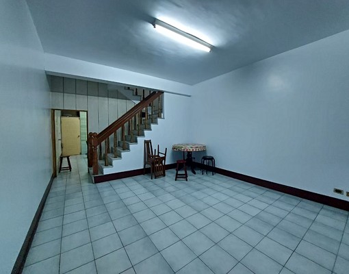 🔥矽品活路透天🔥適合小型倉庫現況請詳述 - Image 1