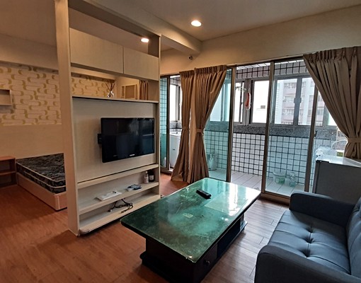 逢甲可租補新裝潢一房一廳陽台獨洗仲介勿擾 - Image 1