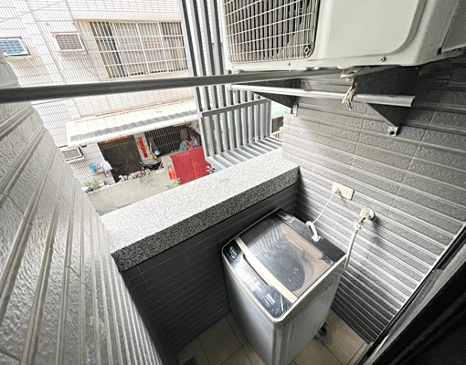 一中中友⭐陽台獨洗⭐流理台⭐室內機車位 - Image 11