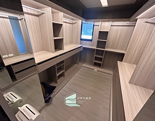 七期百萬裝潢可乖寵★三平車位★酒櫃系統裝潢 - Image 7