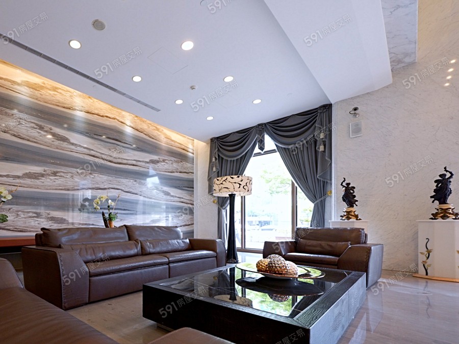 德勒斯登實景圖