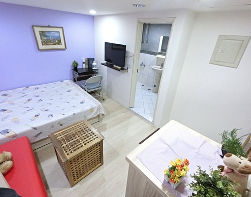 教育大美術館★超低價★沙發★誠品~電梯可短租 - Image 3