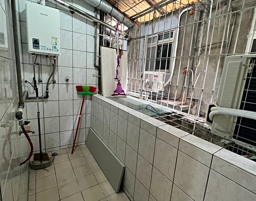 七張捷運站五峰國中2房~台灣房屋怡伶 - Image 7