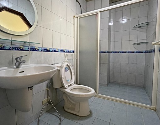 【安平路】全新變頻冷氣 - Image 4