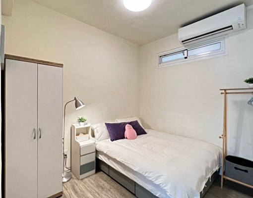 台南長短租首選火車站成大(備陽台/廚房)採光套房(已收訂) - Image 3