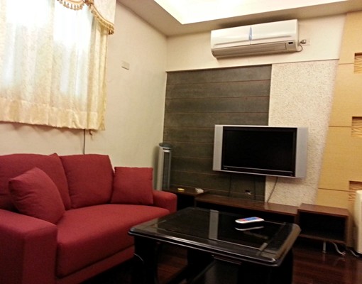 溫泉電梯大套房冷暖氣按摩浴缸車位 - Image 1