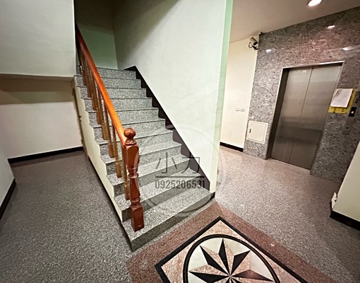 小力/南亞✨電梯套房✨機車位✨代收垃圾 - Image 6