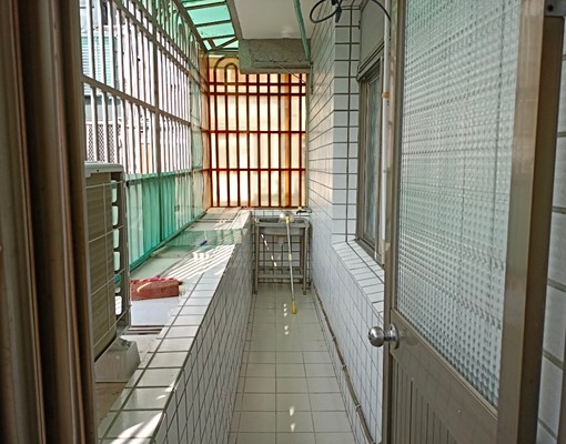 石牌國中小學區低樓層房二衛住商傅翠芬 - Image 8