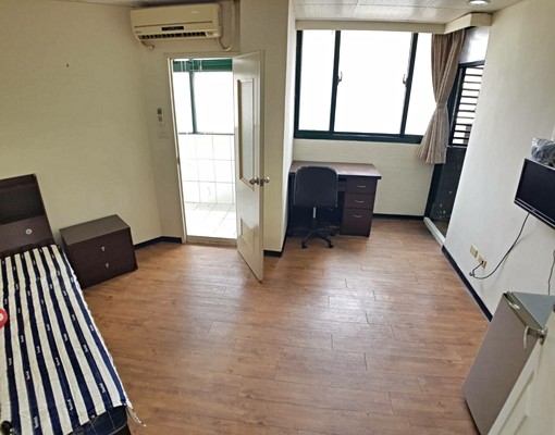 優質社區🍎一陽臺🍎尊享空間🍎10.0坪 - Image 2